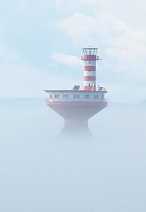 Leuchtturm im Nebel.