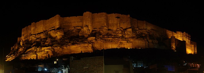 Mehrangarh-Fort bei Nacht. Mehrangarh-Fort bei Nacht.