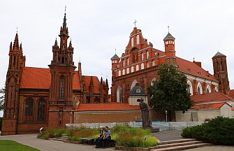 Napoleon war sehr beeindruckt von der St. Anna Kirche und lobte ihre Schönheit. Anschließend zündeten seine Soldaten alles an, was brennbar war.